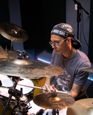 Instructor de Batería Diego Encina