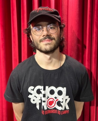 Instrutor de Ensaio e Professor de Guitarra Pedro Henrique