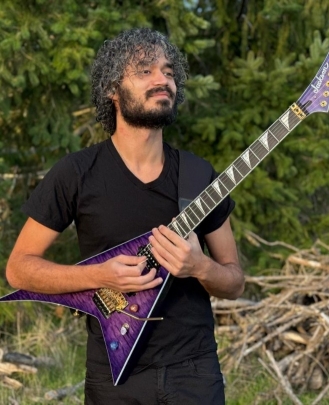 Guitar Teacher, Bass Guitar Teacher, Drum Teacher, Keyboard + Piano Teacher, Vocal Teacher Robert Bomstad