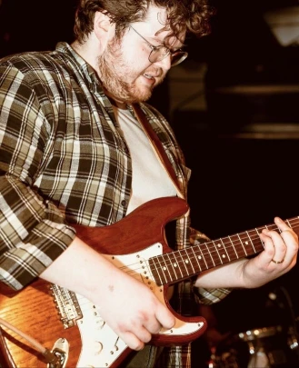 Drum Teacher, Guitar Teacher, Bass Guitar Teacher, Vocal Teacher, Keyboard + Piano Teacher Ian