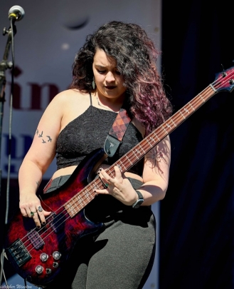 Guitar Teacher, Bass Guitar Teacher, Keyboard + Piano Teacher, Vocals Teacher Annie Brogdon