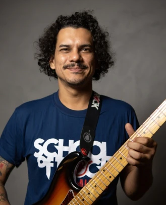 Professor de Guitarra, Professor de Canto Venâncio