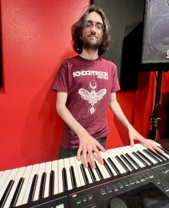 Keyboard + Piano Teacher Jordan