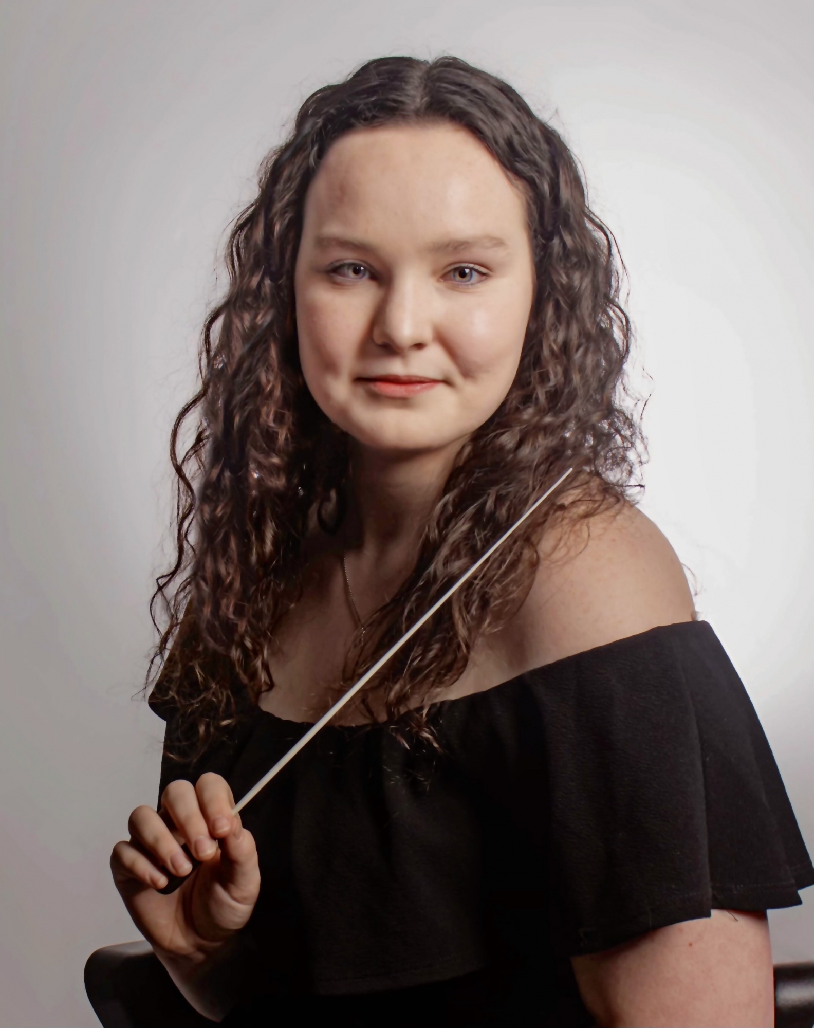 Vocal Teacher, Keyboard + Piano Teacher Sophie