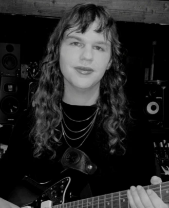 Guitar Teacher, Bass Guitar Teacher Maxine