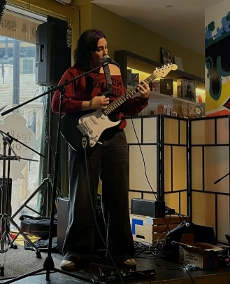 Vocal Teacher, Guitar Teacher, Keyboard + Piano Teacher Oriana Gonzalez