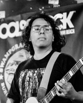 Guitar Teacher, Bass Guitar Teacher, Drum Teacher, Keyboard + Piano Teacher Rodrigo Luna