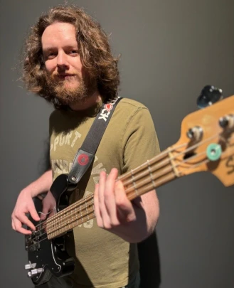Bass Guitar Teacher, Guitar Teacher, Drum Teacher, Keyboard + Piano Teacher Mac