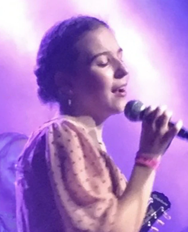 Vocal Teacher, Keyboard + Piano Teacher, Bass Guitar Teacher Lyla