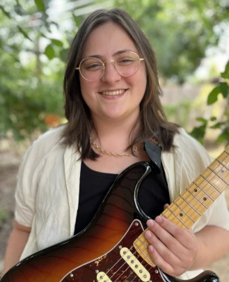 Guitar Teacher, Bass Guitar Teacher, Rock 101 Teacher Rebekah 