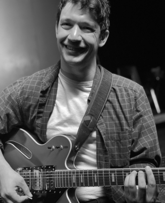 Guitar Teacher, Bass Guitar Teacher, Vocal Teacher Daniel Salgado