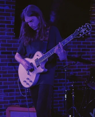 Guitar Teacher, Bass Guitar Teacher Logan