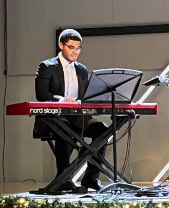 Keyboard + Piano Teacher Anthony Wisky