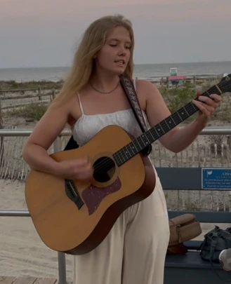 Guitar Teacher, Vocal Teacher Kassy