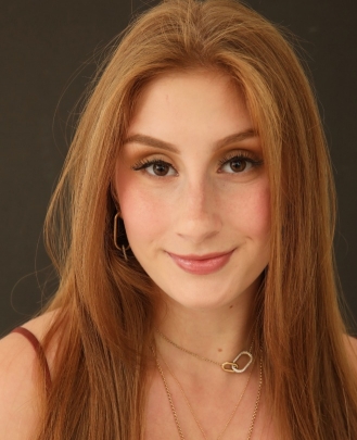 Vocals Teacher, Keyboard + Piano Teacher Ciara DiMaiolo