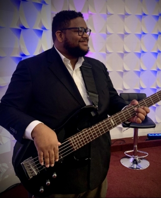 Bass Guitar Teacher, Guitar Teacher, Keyboard + Piano Teacher Jason Berkeley