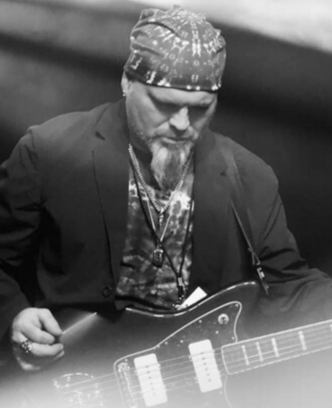 Guitar Teacher, Bass Guitar Teacher Jason Cale