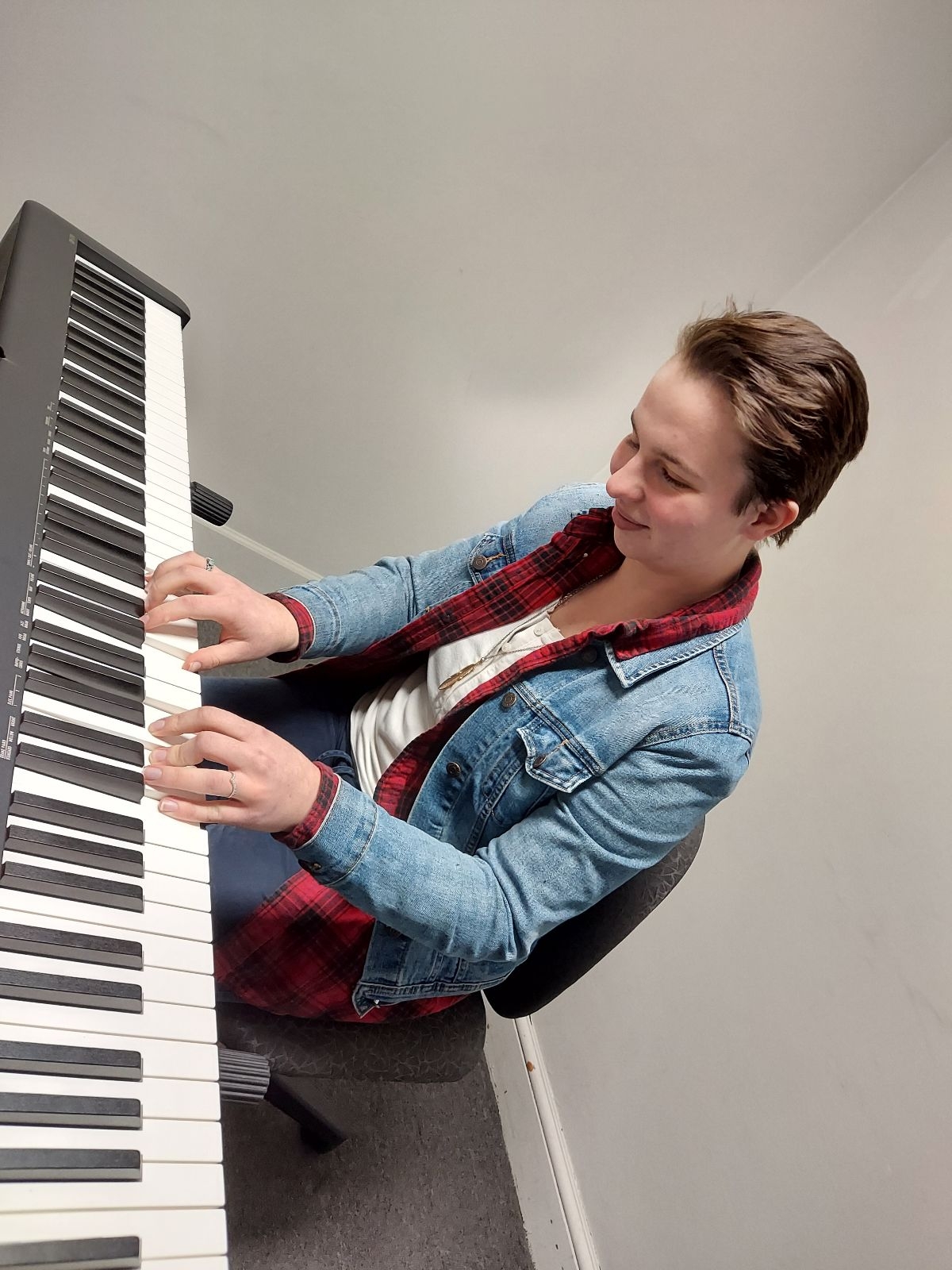 Keyboard + Piano Teacher JennaRose Sexton
