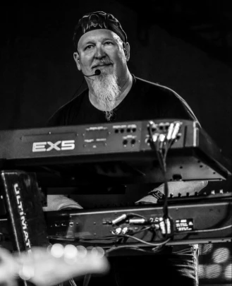 Keyboard + Piano Teacher Jim Questa