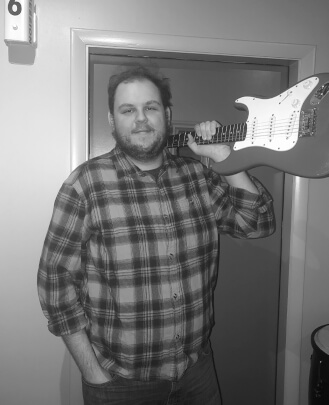 Guitar Teacher Joey Serra