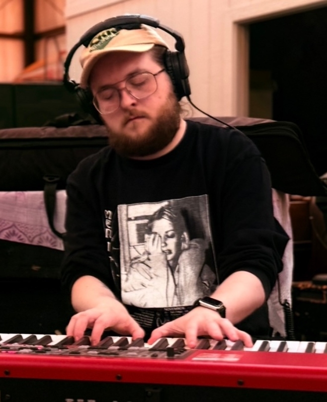 Drums Teacher, Keyboard + Piano Teacher Jordan