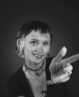 Instructora de Batería Julieta Domínguez