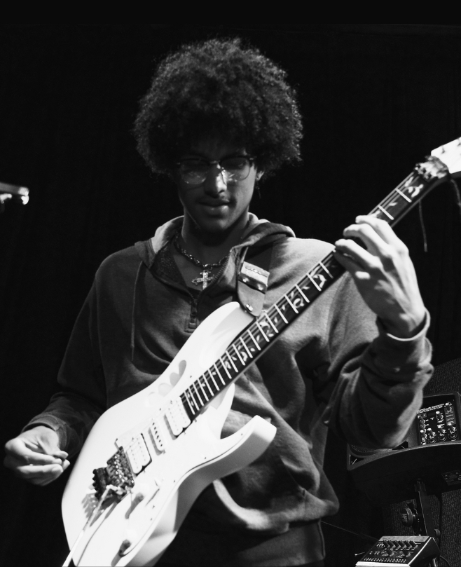 Guitar Teacher, Bass Guitar Teacher Kaleo