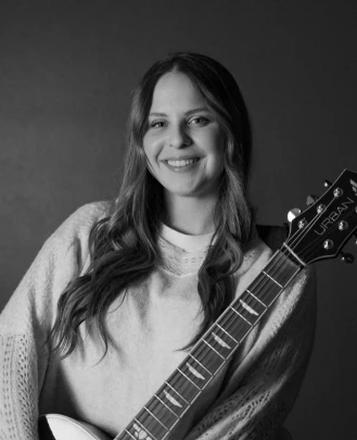 Vocal Teacher, Guitar Teacher Kayla