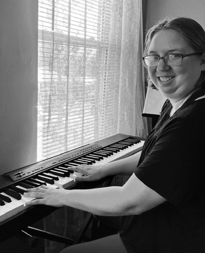 Keyboard + Piano Teacher Kristy Harris