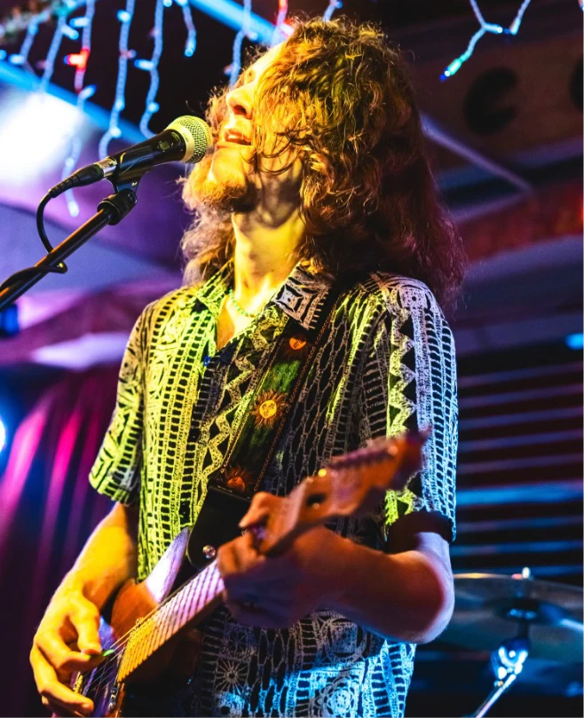 Guitar Teacher, Vocal Teacher, Keyboard + Piano Teacher Kyle Krawczyk
