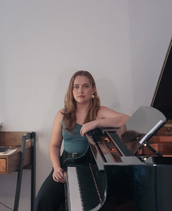 Instructora de Teclado Laura López