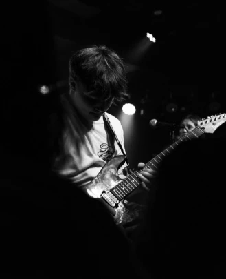 Guitar Teacher, Bass Guitar Teacher Nic Allen