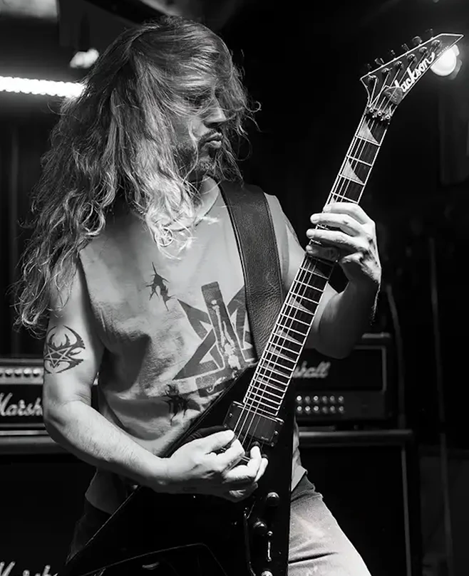 Guitar Teacher, Bass Guitar Teacher, Drum Teacher, Keyboard + Piano Teacher Luis