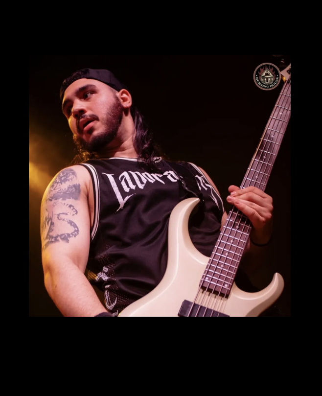 Instrutor de Baixo e Musicalização Matteus Marcatto