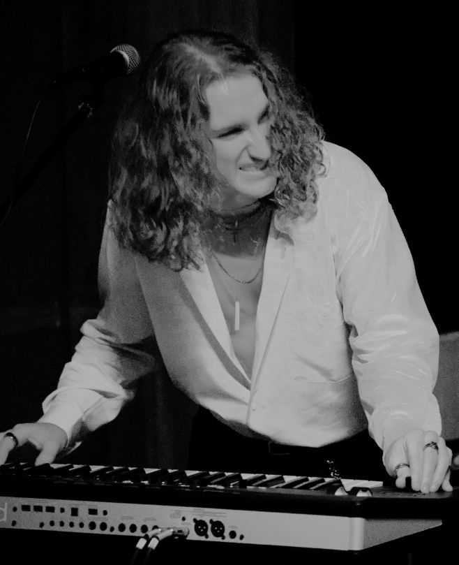 Keyboard + Piano Teacher Matt Bryant