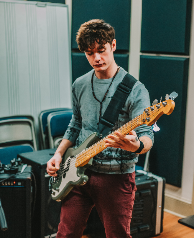 Guitar Teacher, Bass Guitar Teacher Dylan Langschwager