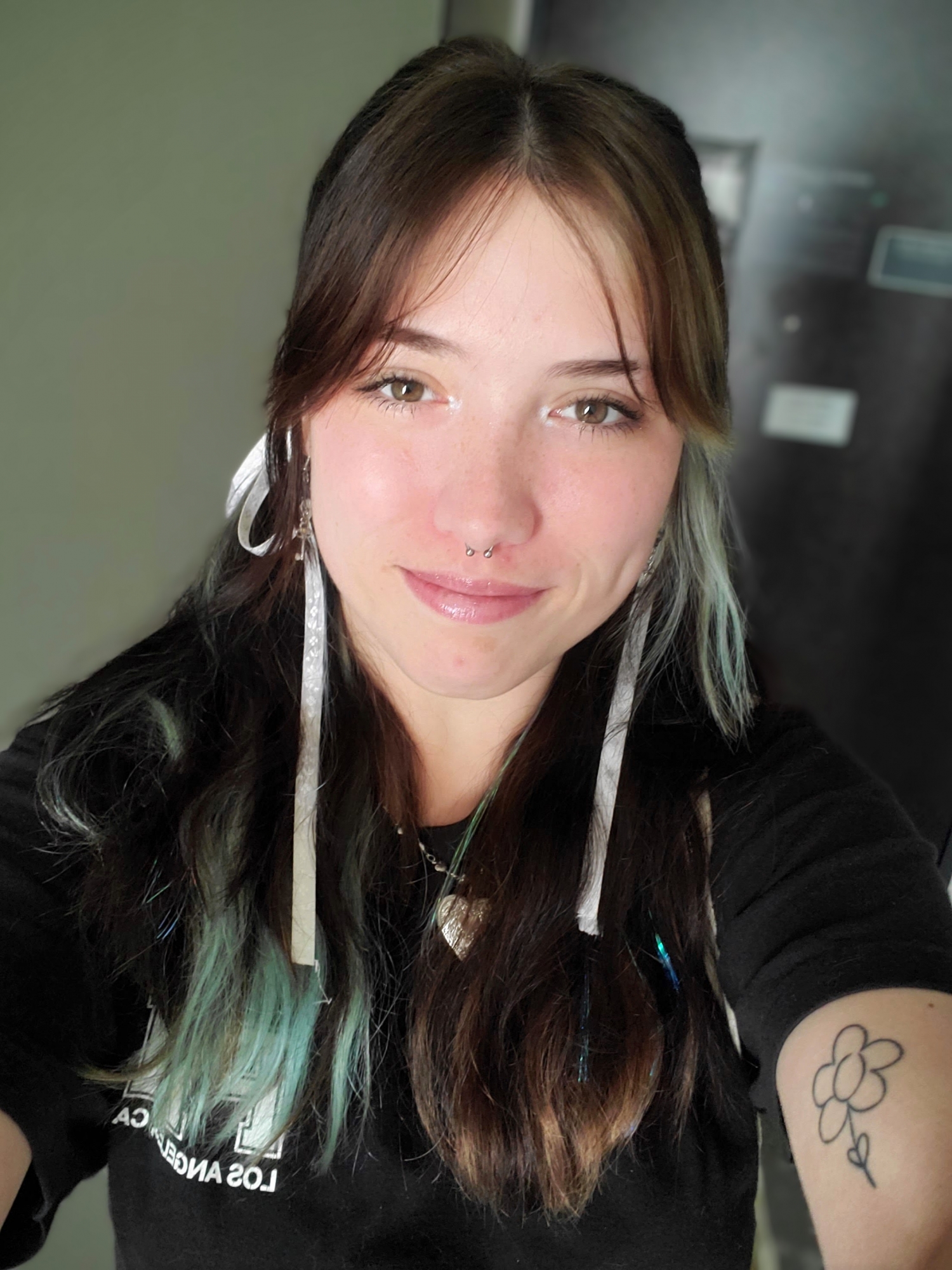 Vocal Teacher, Guitar Teacher, Bass Guitar Teacher, Keyboard + Piano Teacher Mika Green