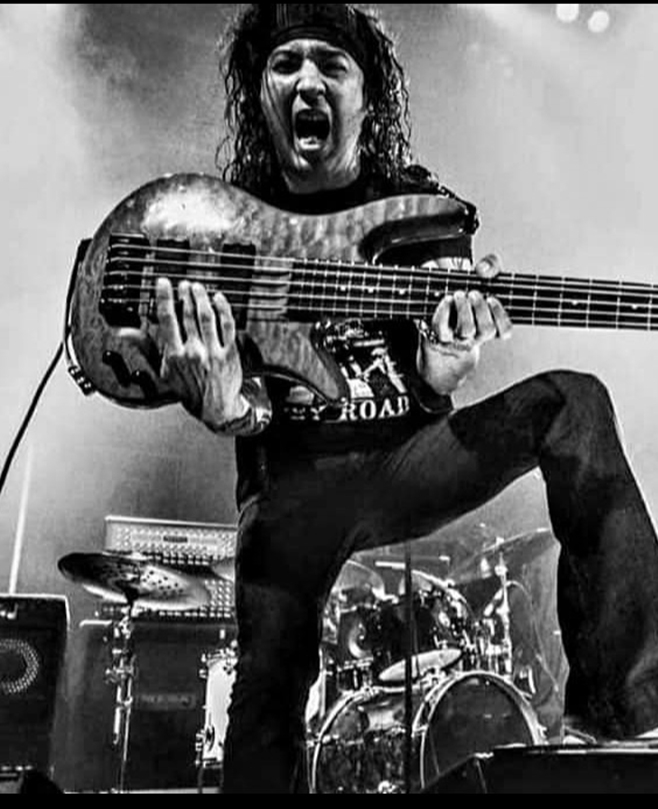 Guitar Teacher, Bass Guitar Teacher Mike Lopez