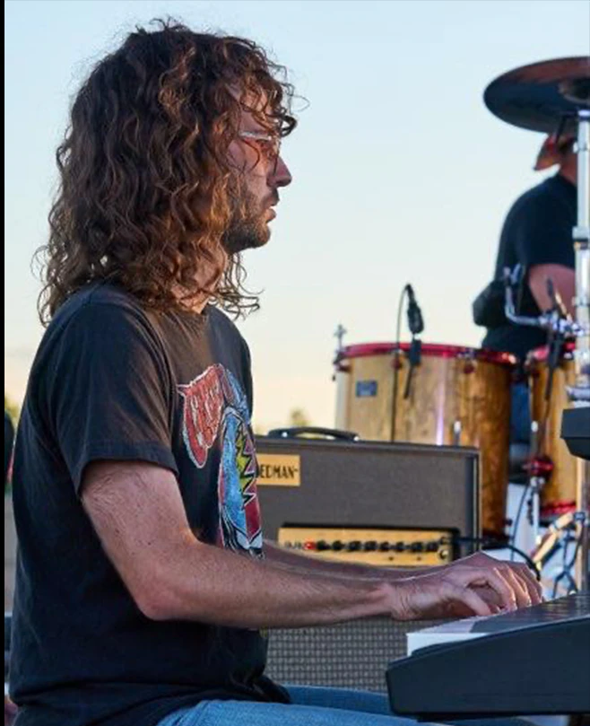 Keyboard + Piano Teacher Michael Meeks