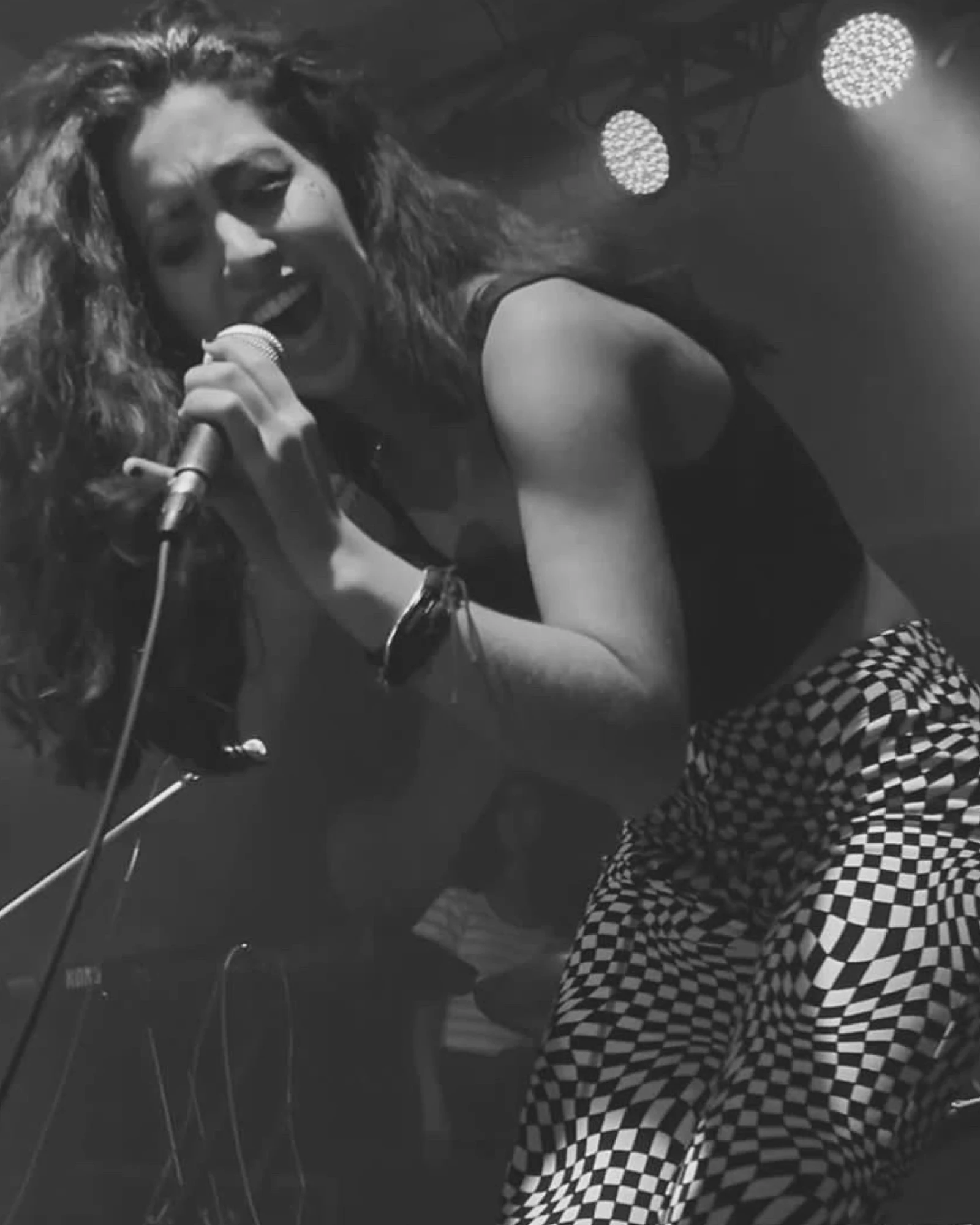 Vocal Teacher, Guitar Teacher, Bass Guitar Teacher Emily