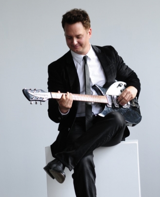 Vocal Teacher, Guitar Teacher, Bass Guitar Teacher, Keyboard + Piano Teacher Jesse