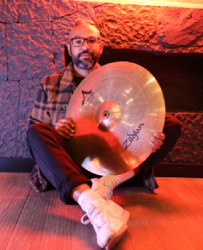 Instructor de Batería Nicolás Gutiérrez