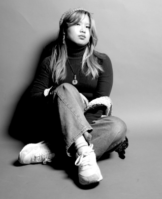 Keyboard + Piano Teacher Phoebe Leong