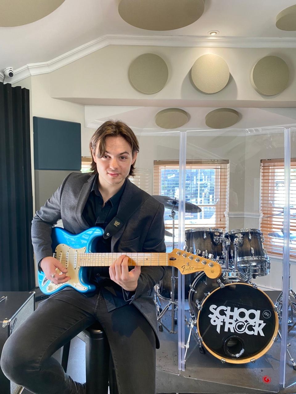 Guitar Teacher James Broad