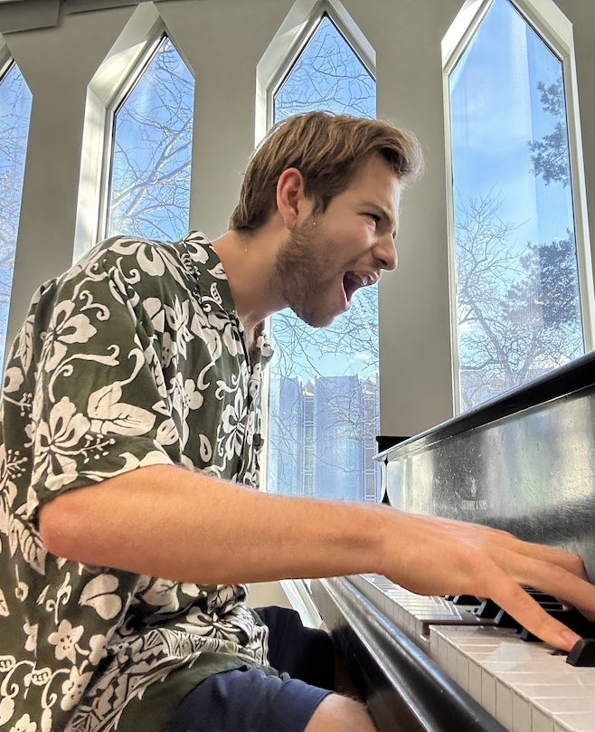 Keyboard + Piano Teacher, Bass Guitar Teacher, Drum Teacher Jerry Achtermann