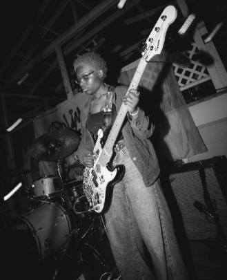 Bass Guitar Teacher, Guitar Teacher Rebecca