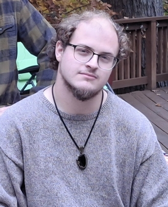 Guitar Teacher, Bass Guitar Teacher, Keyboard + Piano Teacher Jonathan