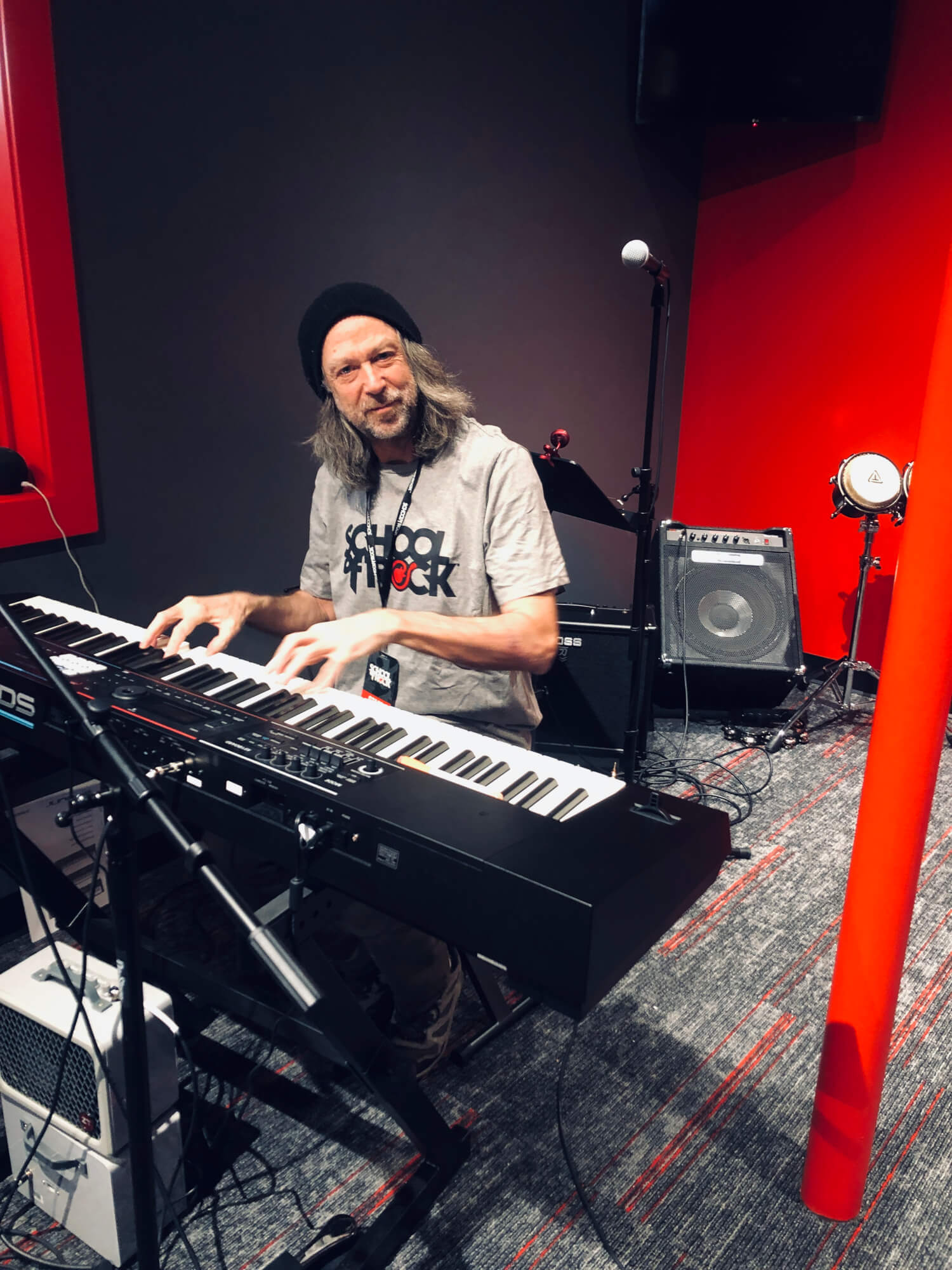 Guitar Teacher, Keyboard + Piano Teacher Rob Hunkele