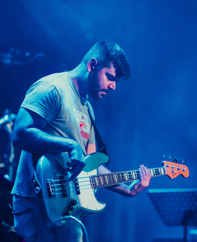 Director Musical, Profesor de Teclado y Bajo Rodrigo Schubert