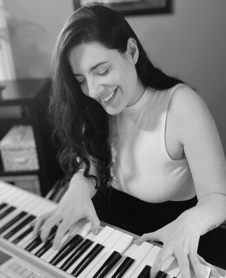 Sarah Perconte Vocal Instructor, Keys Instructor 